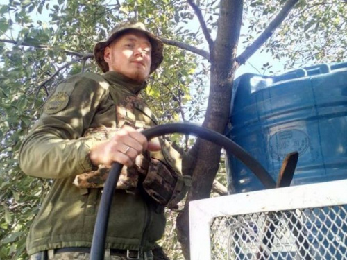 Провели концерт, привезли воду и прессу: авдеевские "симики" плодотворно провели понедельник