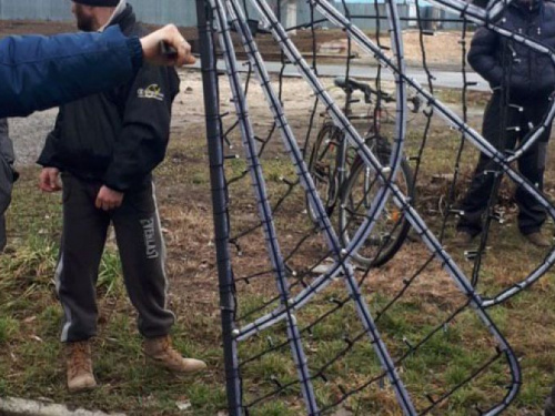 Центральный проспект Авдеевки засияет праздничными огнями. ФОТОФАКТ