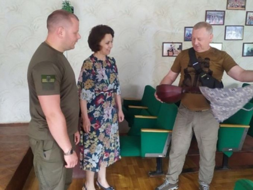 В музыкальную школу Авдеевки вернулись "бабушки" домры