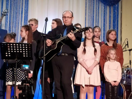 Авдеевскую детвору учили добру через искусство (ФОТО)