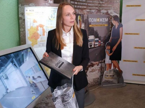 В Авдеевке открылась выставка, посвященная работе Гуманитраного штаба (ФОТОРЕПОРТАЖ)