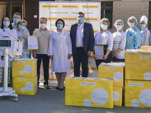 Константиновка получила современные аппараты ИВЛ от Фонда Рината Ахметова