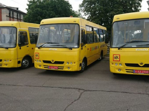 Школы Донетчины к началу учебного года получат 16 автобусов: один из них отправится в Авдеевку