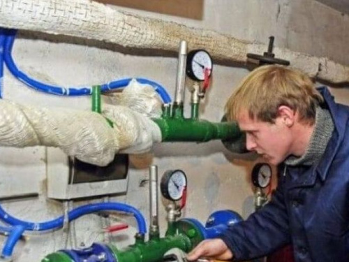 Авдіївські багатоповерхівки обладнають тепловими лічильниками 