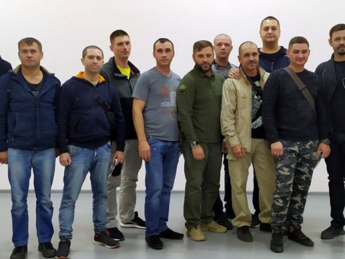 В Авдеевке воинов пригласили на праздничное мероприятие