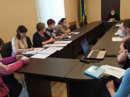 В Авдіївці визначили переможців конкурсів ескізів стели та пам'ятного знаку загиблим захисникам та мирним мешканцям