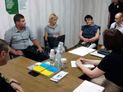 Жители Авдеевки поведали начальнику полиции Покровского отдела о своих проблемах (ФОТО)