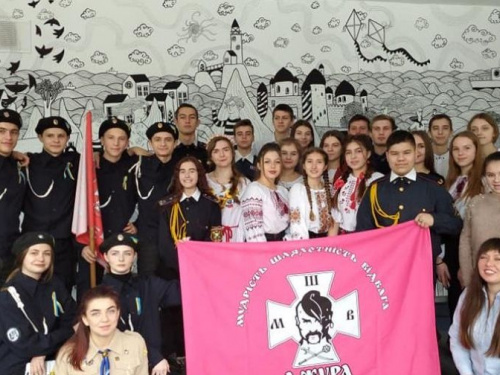 В гости к авдеевским ребятам приехали их сверстники из Константиновки