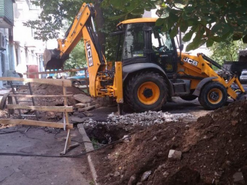 В Авдеевке продолжается подготовка к отопительному сезону (ФОТОФАКТ)