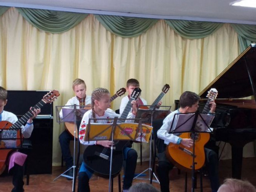 Дети Авдеевки погрузились в музыку украинских композиторов (ФОТО)