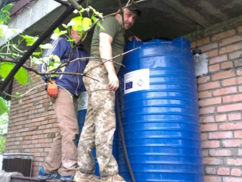В прифронтовые Водяное и Каменку прибыла важная помощь