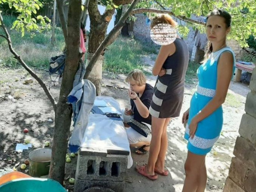 Специалисты ЦСССДМ проверили готовность подотчетных семей к учебному году