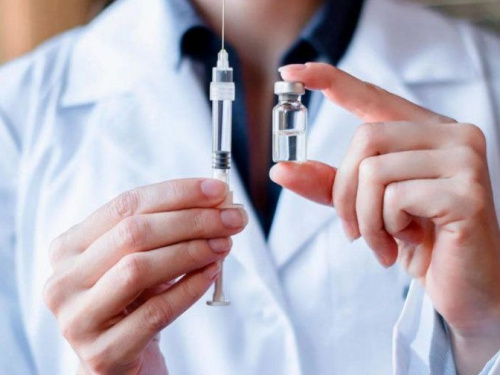 Стало известно, какие области первыми получат вакцину