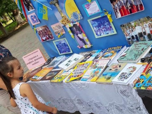 В Авдеевке школьники провели информационный ликбез (ФОТОФАКТ)