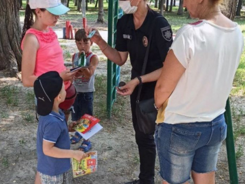 Правоохранители Авдеевки напомнили детям и их родителям о безопасном отдыхе летом