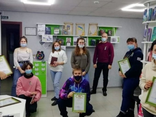 В Авдеевке прошли литературные чтения, посвященные Революции Достоинства