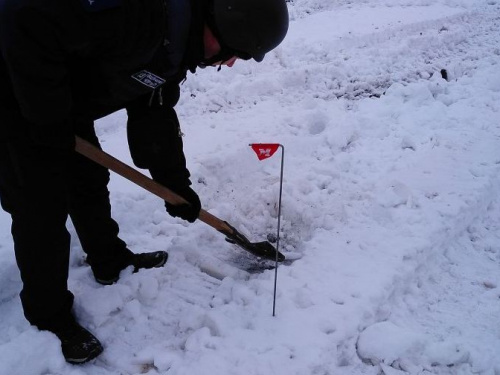 В Ясиноватском районе разобрались со снарядом