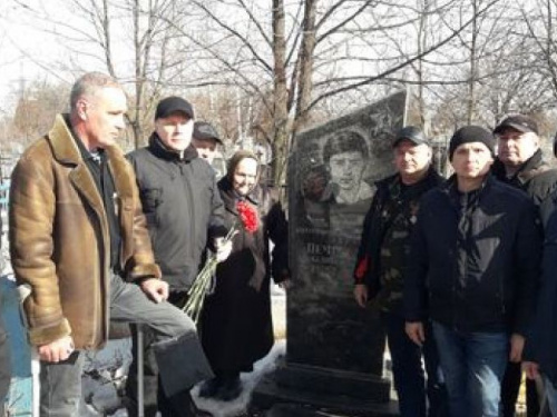 В Авдіївці вшанували воїнів-афганців (ФОТО)