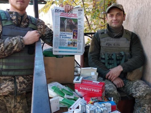 У авдеевских "симиков" нет выходных:  военным и мирным жителям доставлены передачи от волонтеров