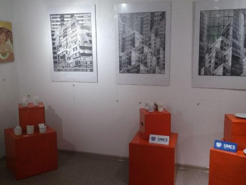 В Авдеевке открылась выставка современного искусства (ФОТО)