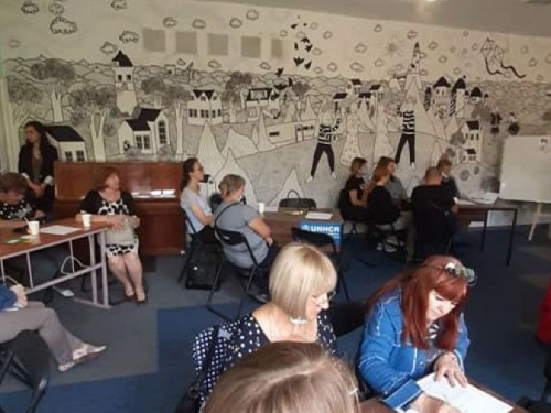 В Авдеевке искали способы сделать оценки в школе ресурсом для развития