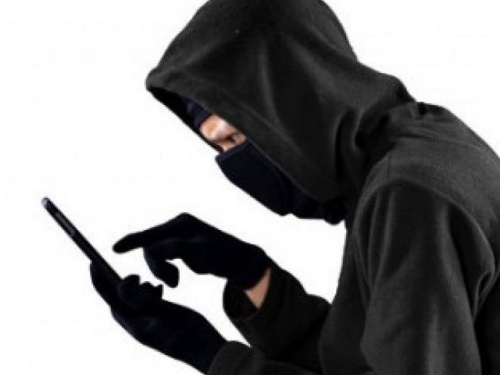 Мошенники оставили жительницу Авдеевки без денег