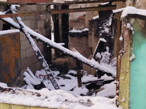 З бюджету Авдіївки виділили кошти на допомогу місцевій мешканці, житло якої нещодавно постраждало в результаті пожежі