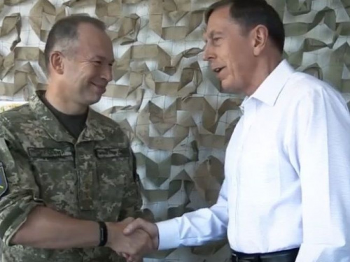 В Авдеевке побывал американский генерал (ВИДЕО)