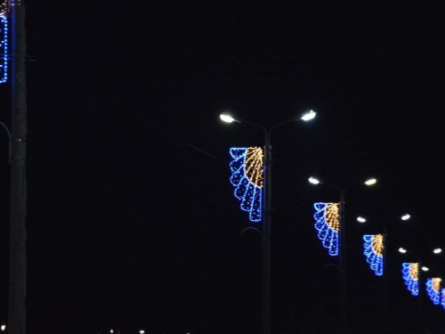 Авдеевка засверкала новогодними огнями: как праздник объединил бизнес и громаду (ФОТО)