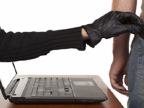 Житель Авдеевки попался на крючок мошенников