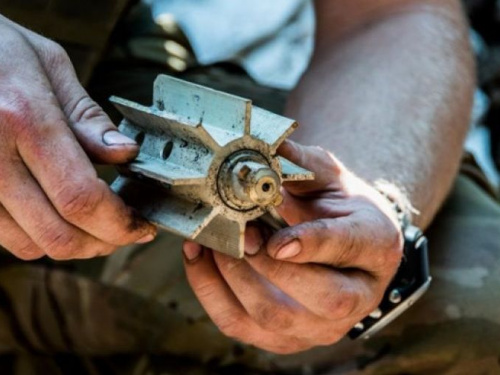 В результате обстрела в Авдеевке разрушен дачный дом