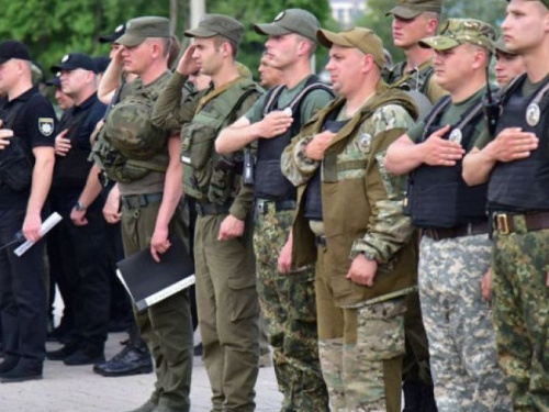 На Донетчине полицию перевели в усиленный режим