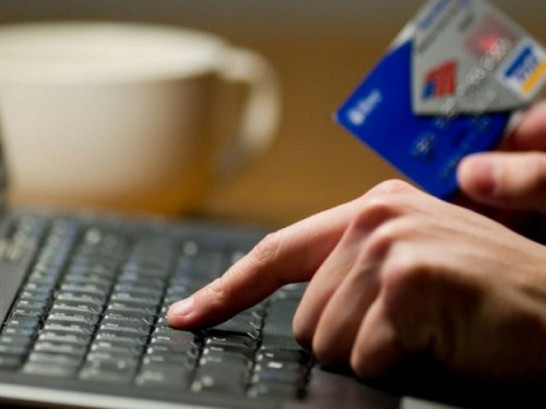 Продажа вещей в интернете обернулась для жительницы Авдеевки потерей денежных средств