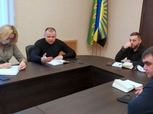 В Авдіївці перейнялися перевезенням школярів місцевими автобусами