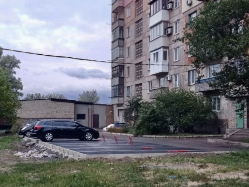 В квартале Юбилейном в рамках конкурса социальных проектов завершилось строительство новой парковки (ФОТОФАКТ)