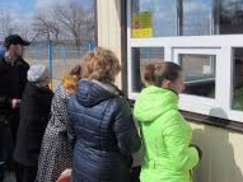 Ситуация на донбасских КПВВ:  поддельные документы и 23 отказа в пропуске