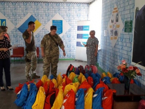 Авдеевские «симики» помогали доставлять воду, игрушки, лекарства и продукты (ФОТО)