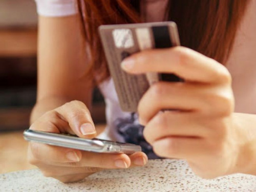 Жительница Авдеевки потеряла свои деньги, доверившись псевдобанкиру