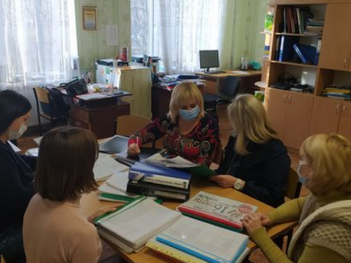 В Авдіївці продовжують перевірку виховної роботи в навчальних закладах міста