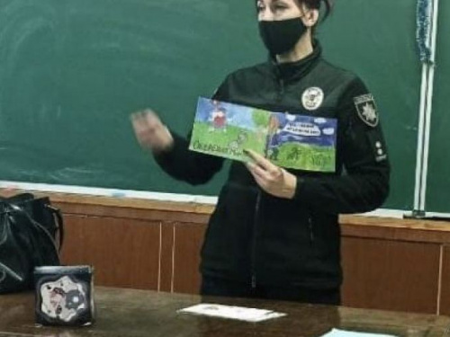 Полиция рассказала авдеевским школьникам как безопасно провести каникулы