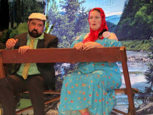 Во Дворце культуры коксохимиков появились в продаже билеты на спектакль "Любовь и голуби"