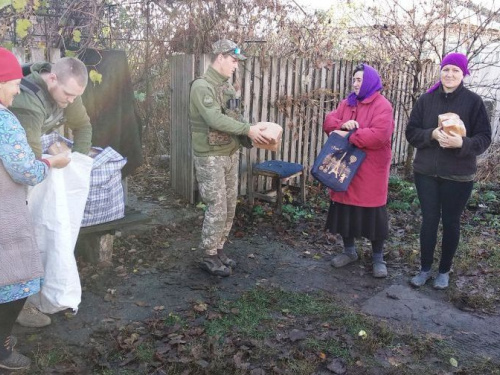 С помощью авдеевских «симиков» позиции ОС станут крепче, а местные жители не будут голодать