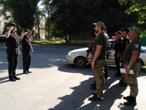 Увеличенные наряды полиции будут контролировать Авдеевку и другие города Покровской оперзоны