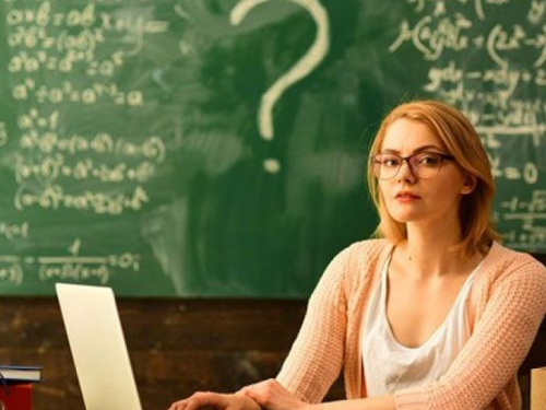 Минфин предлагает уволить  часть учителей страны