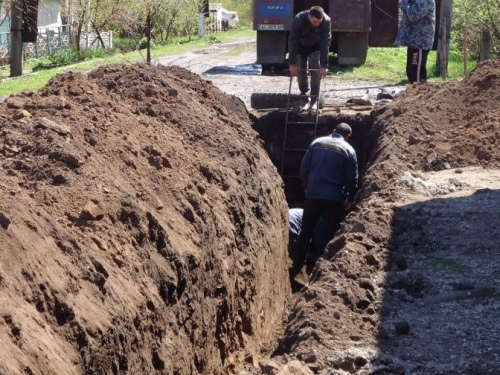 Жителей Авдеевки спасли от "обезвоживания": устранены десять порывов на водоводах