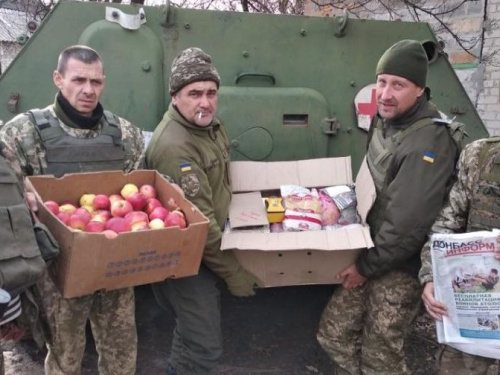 Авдеевские «симики» развозили подарки и учили безопасности (ФОТО)