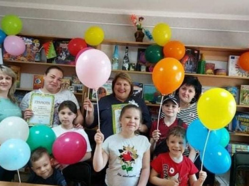 В Авдіївці у клубі для підлітків "Орля" пройшов комплекс занять, присвячених міжнародному Дню сім‘ї