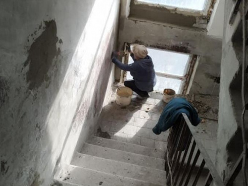 В Авдеевке продолжаются работы по благоустройству ( Фотофакт)