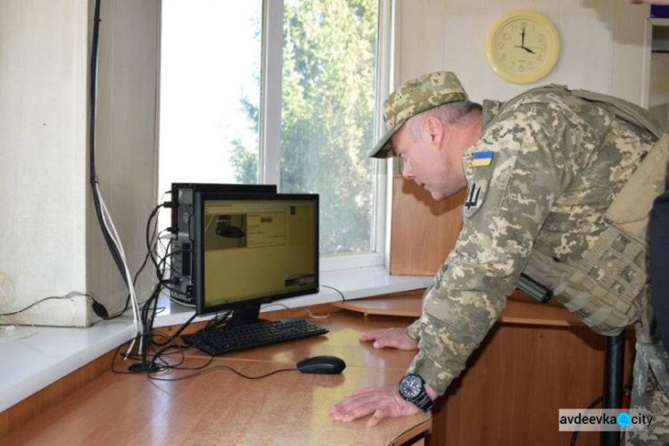 Командующий Объединенных сил проверил обновленные блокпосты на Донбассе (ФОТО)