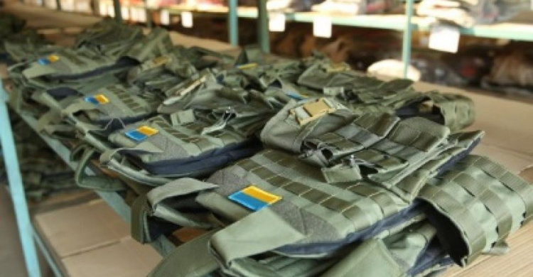 Метінвест забезпечує мобілізованих співробітників захисним спорядженням